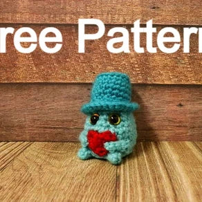 There's still time to make this free Valentine's Amigurumi!