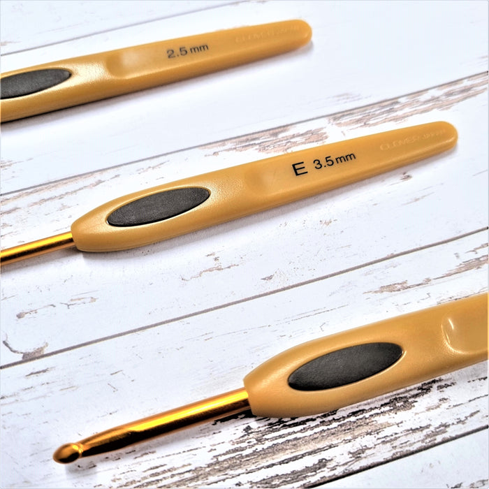 Clover Soft Touch Ergonomic Crochet Hooks