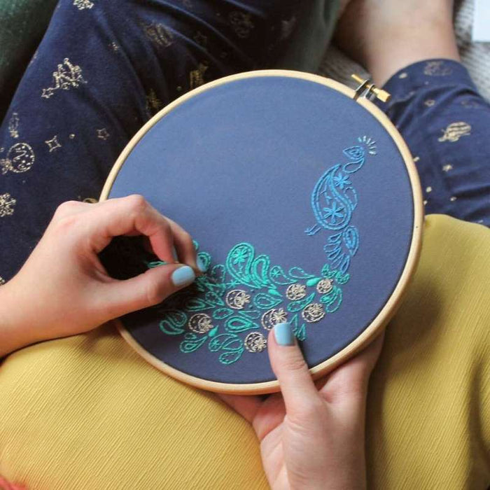 Paraffle Embroidery Kits